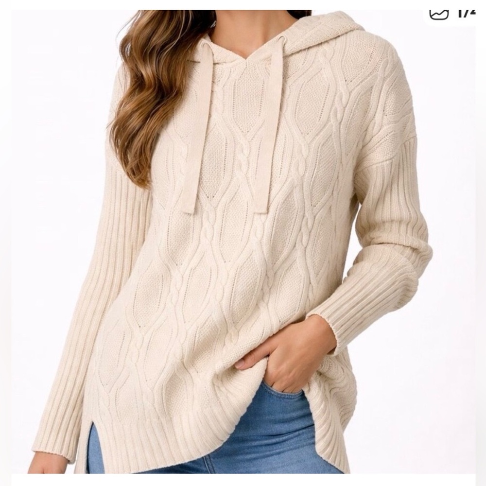 Fate XXL Cable-Knit Hooded Sweater in Beige‎
